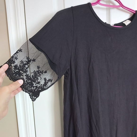 NWOT Black Lace Sleeve Top - Picture 2 of 4